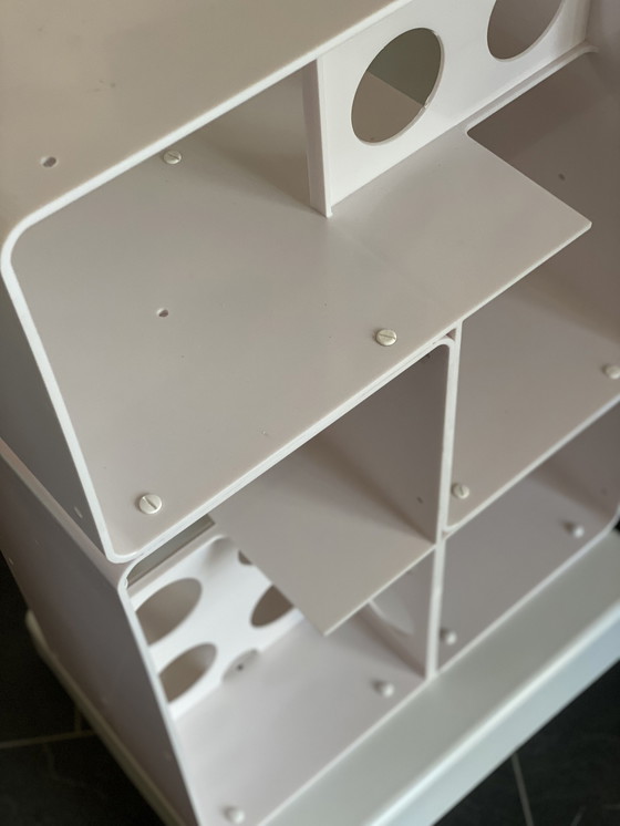 Image 1 of Space Age L'Oreal Ausstellungsständer