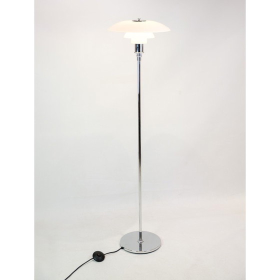 Image 1 of Vintage Stehleuchte aus Chrom und Opalglas von Poul Henningsen für Louis Poulsen