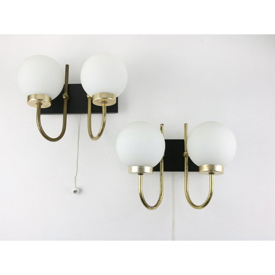 Image 1 of Paar alte Wandleuchten aus Messing und Opalin