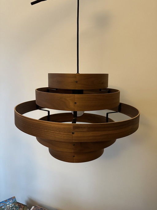 Lampe aus Holz