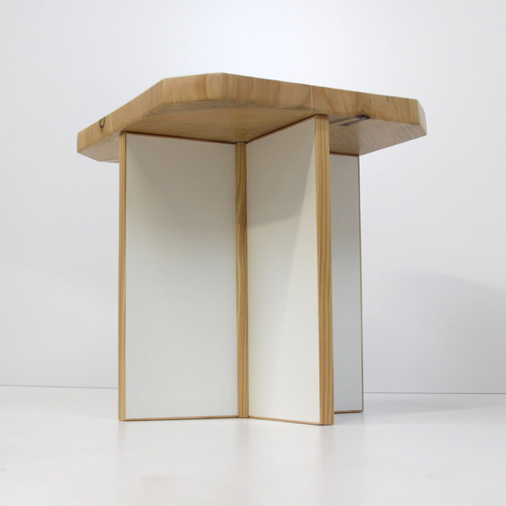 Image 1 of Scandi-Beistelltisch