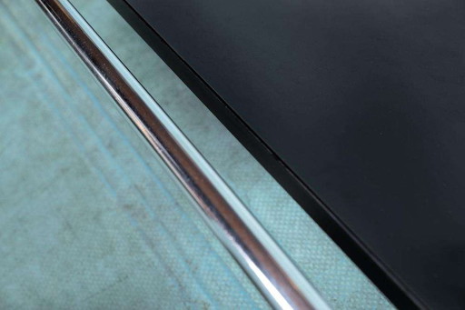 Minimalistischer Garderobenständer Rohrrahmen Chrom 80er Jahre memphis coat rack