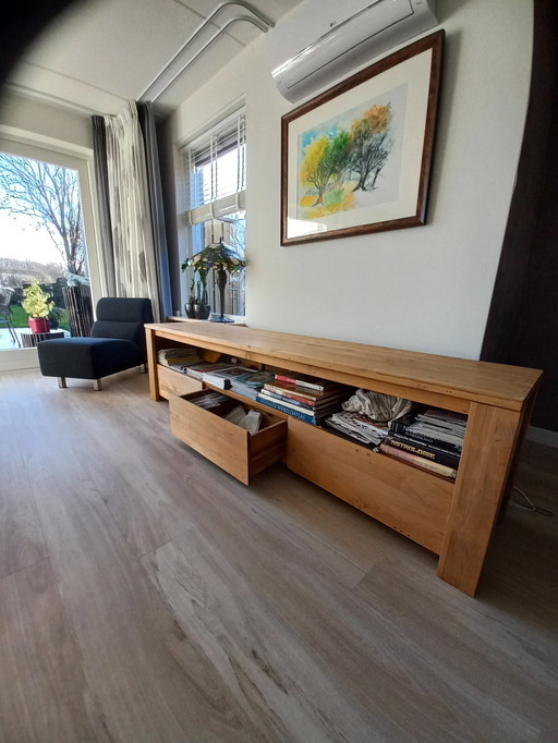 Sideboard aus massivem Teakholz