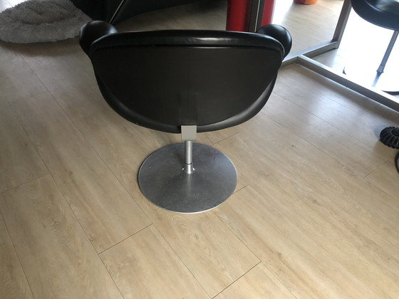 Image 1 of Artifort kleine Tulpe