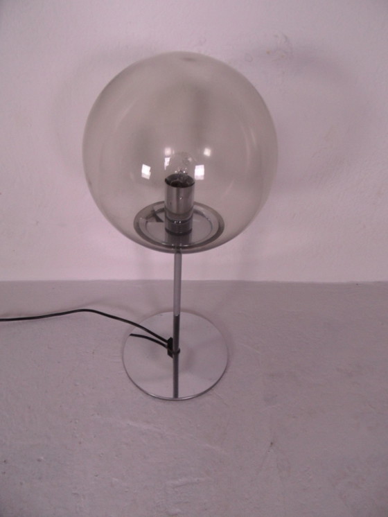 Image 1 of Vintage Schreibtischlampe mit Glaskugel aus den 1960er Jahren