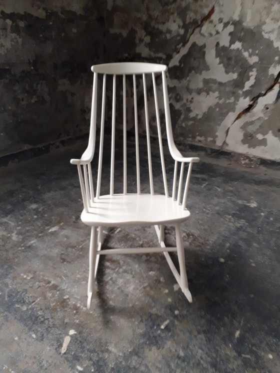 Image 1 of Lena Larsson Schaukelstuhl, hergestellt von Nesto, schwedisches Design.