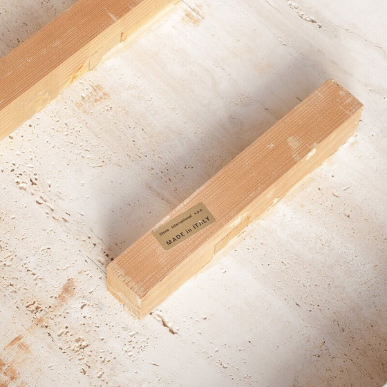 Image 1 of Niedriger Beistelltisch im Vintage-Stil. Travertin-Marmor. Italien, 80er Jahre