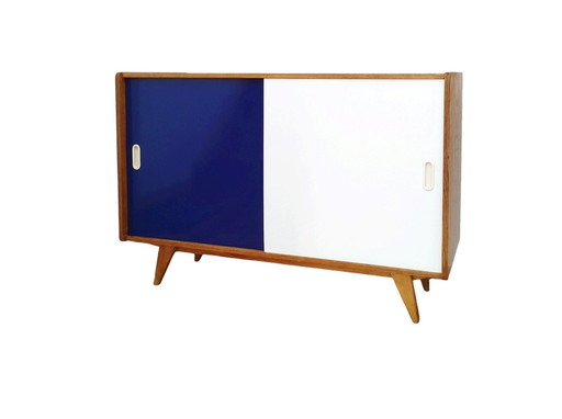 U 452 Schrank Entworfen von J. Jiroutek, Tschechoslowakei, 1960er Jahre.