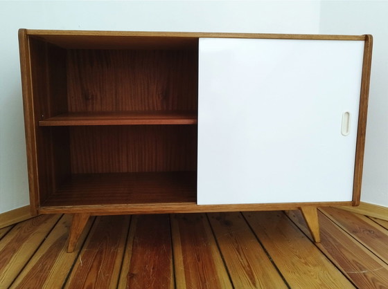 Image 1 of U 452 Schrank Entworfen von J. Jiroutek, Tschechoslowakei, 1960er Jahre.