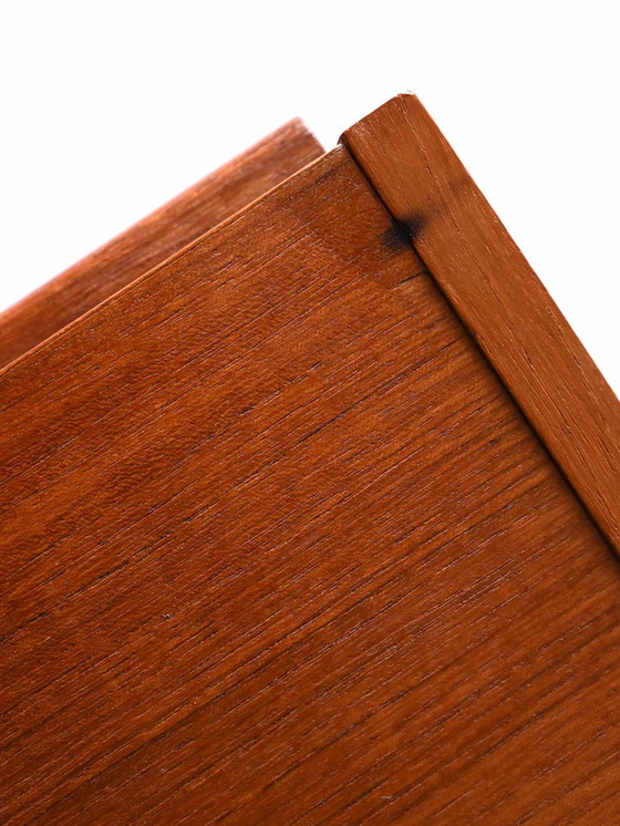 Image 1 of Skandinavisches Sideboard mit ausziehbarer Platte