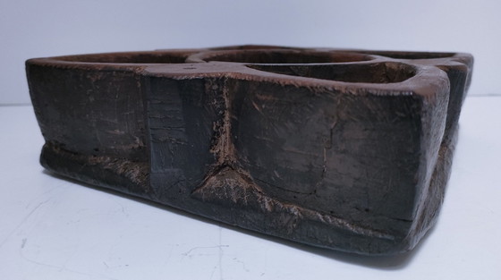 Image 1 of Vide Poche Bois Sculptural Ancienne
