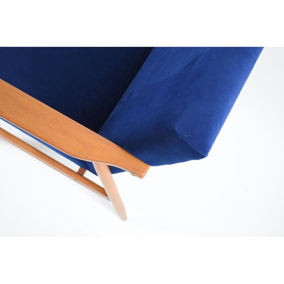 Image 1 of Vintage SesselBlauer Samt Polnisch 1960s