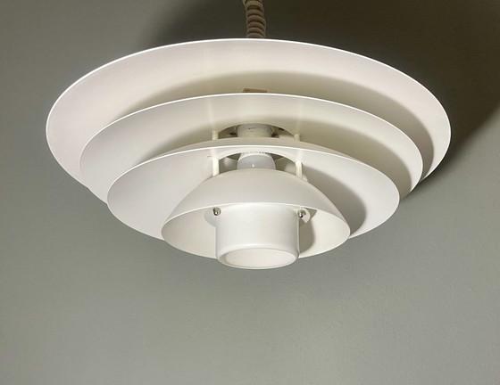 Image 1 of Form Licht