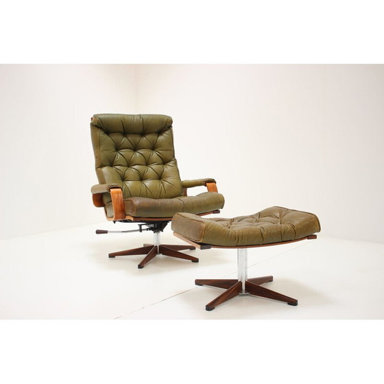 Image 1 of Vintage-Sessel mit Lederfußstütze Schweden