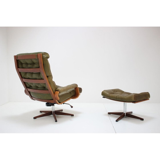 Image 1 of Vintage-Sessel mit Lederfußstütze Schweden