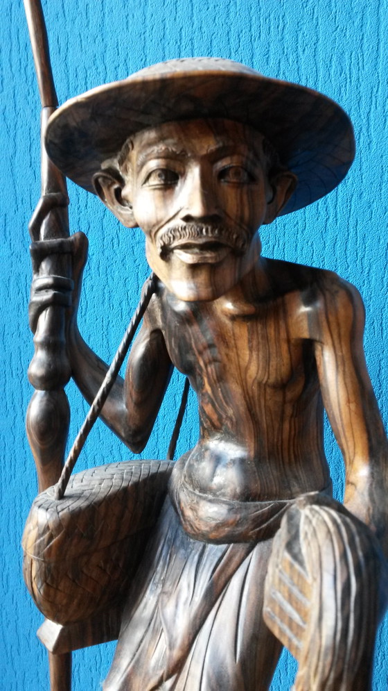 Image 1 of Holzstatue eines Fischers mit Enten, 84 cm hoch