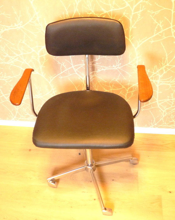 Image 1 of Vintage-Bürostuhl