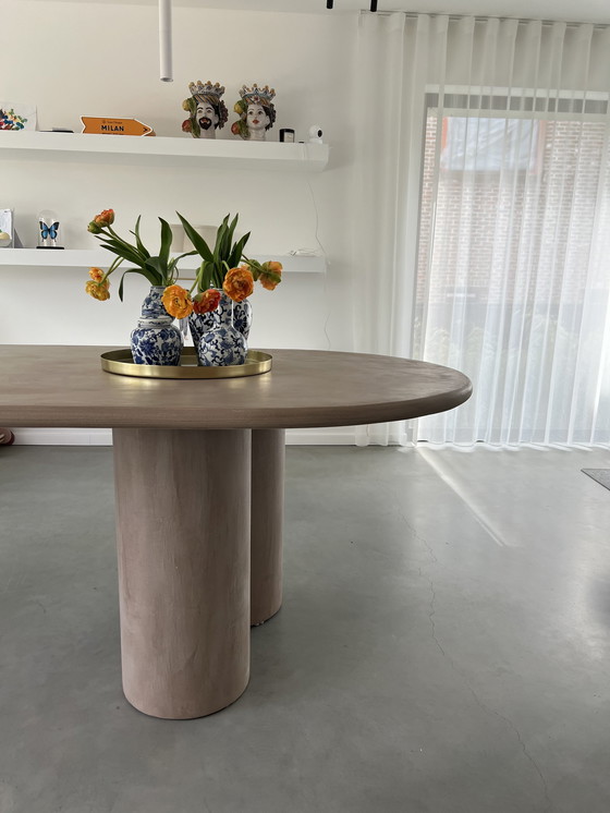Image 1 of Esstisch aus Mortex