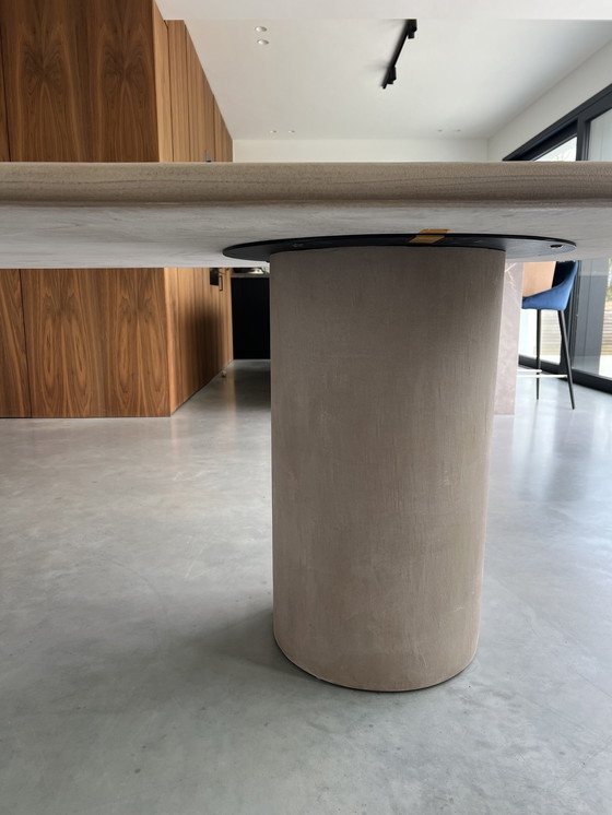 Image 1 of Esstisch aus Mortex