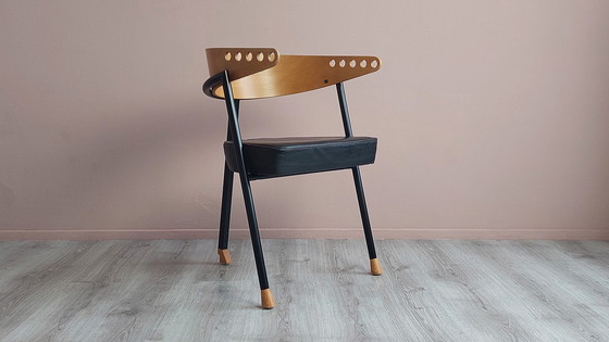 Image 1 of Postmoderner Design-Sessel.