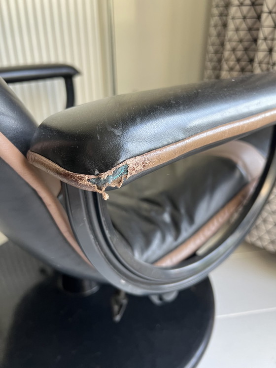 Image 1 of Artifort Mikado 720 Drehsessel - Leder