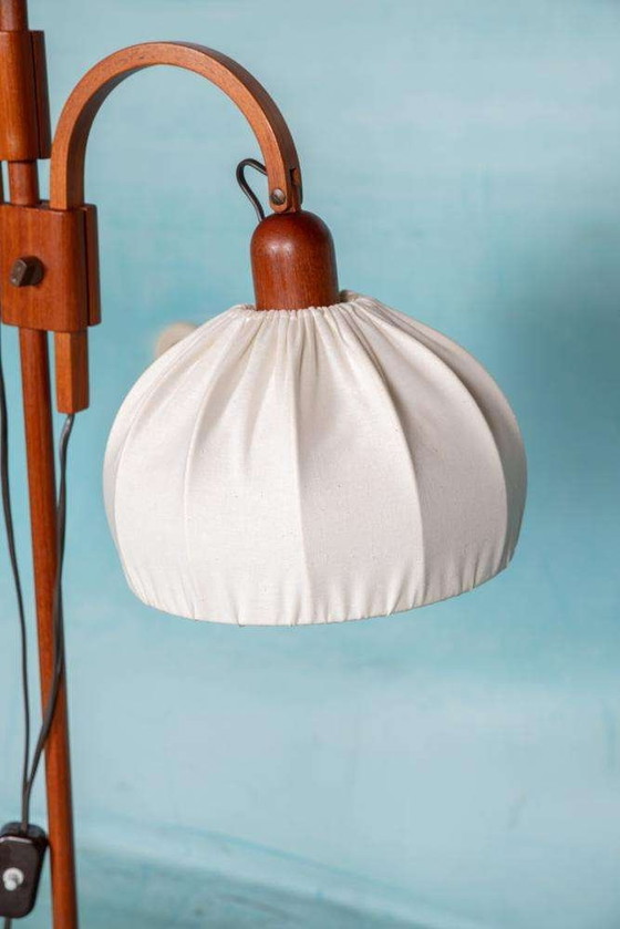 Image 1 of Dänisches Design 60er Jahre Steh-/Bogenlampe Teak Domus, Bogen Stehlampe