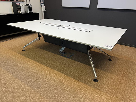 Image 1 of Design-Konferenztisch der Spitzenklasse