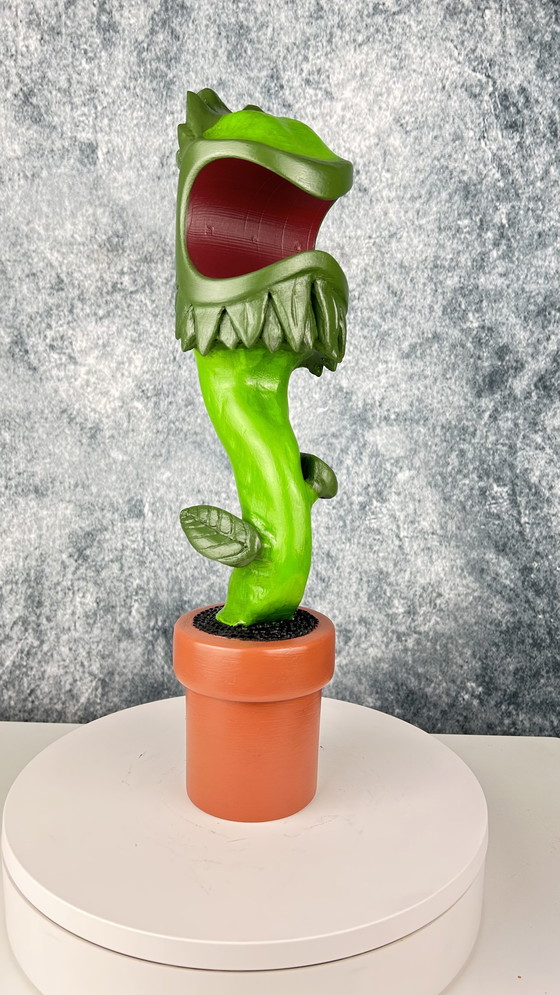 Image 1 of Rotan Hunt „The Plant“ Figur