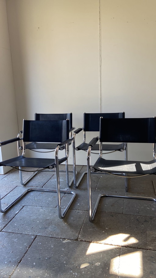 4x Freischwinger mit Lederrohrgestell