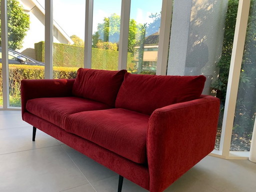 Rotes 2,5-Sitzer-Sofa