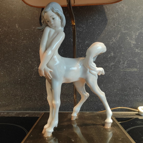 Image 1 of Lladro Porselein CENTAUR GIRL Glanzlampe