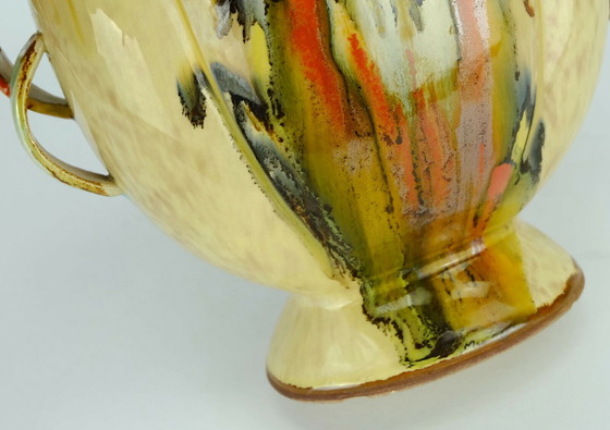Image 1 of Wunderschöne Art-Déco-Vase aus den 1930er Jahren aus Keramik von Dumler Breiden mit Tropfglasur und Doppelgriff