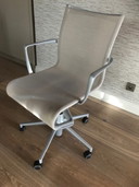 Alias ​​​​Bürostuhl mit Rollgestell