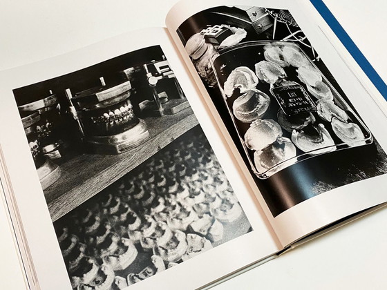 Image 1 of Miyako Ishiuchi – Suidobashi: Bücher des Tokyo Dental College