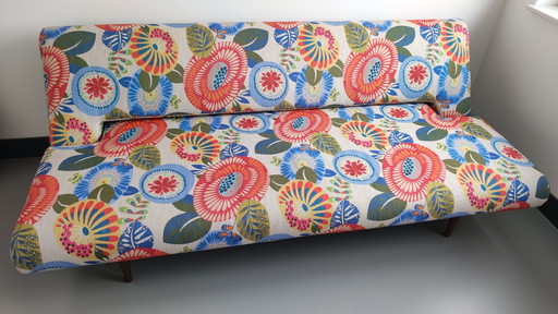 Innovation Unfurl Sofa-Bett in "Wild Flower"