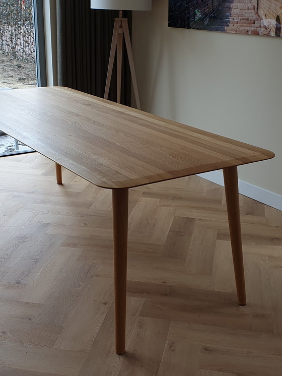 Image 1 of Sav & Øk Eichentisch
