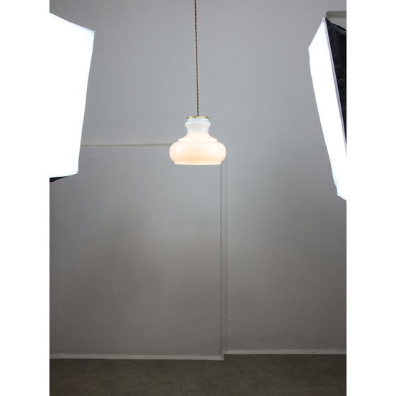 Image 1 of Vintage-Pendelleuchte aus Messing und Opalglas, Italien