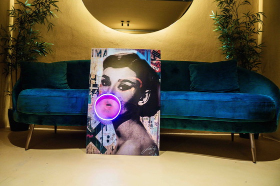 Image 1 of LedMansion Bubble Collection V.2. Marylin Audrey Frida Brigitte PopArt- Kunst -LED-Lampe