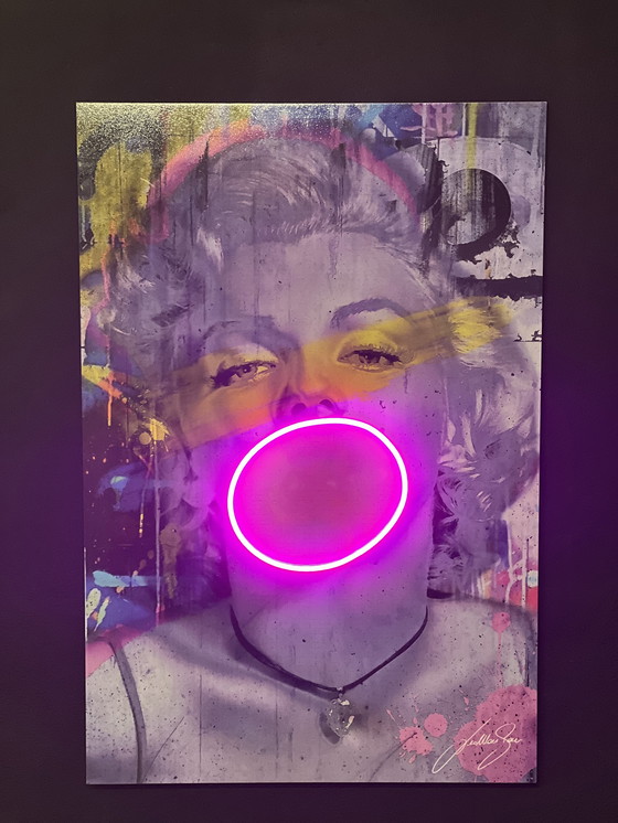 Image 1 of LedMansion Bubble Collection V.2. Marylin Audrey Frida Brigitte PopArt- Kunst -LED-Lampe