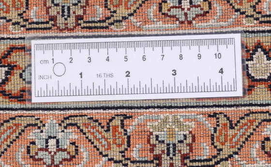 Image 1 of Neuer Kaschmir-Seidenteppich - sehr feines Gonbad-Design