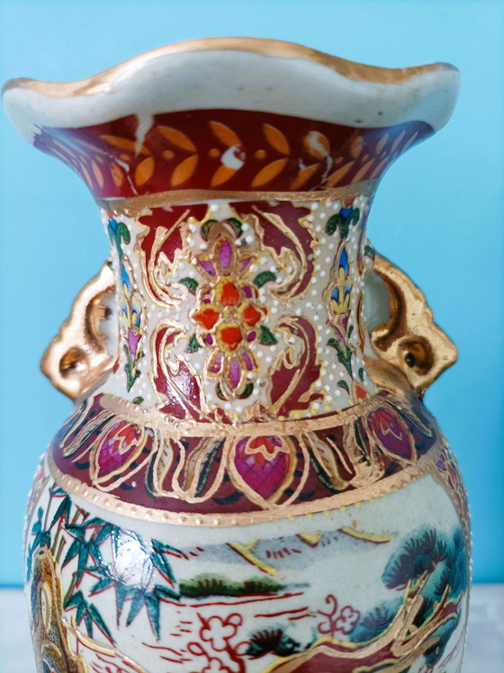 Image 1 of Kleine Chinesische Vase Signiert auf Sockel