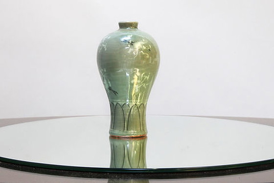 Image 1 of Keramische Vase mit Kranich-Signatur