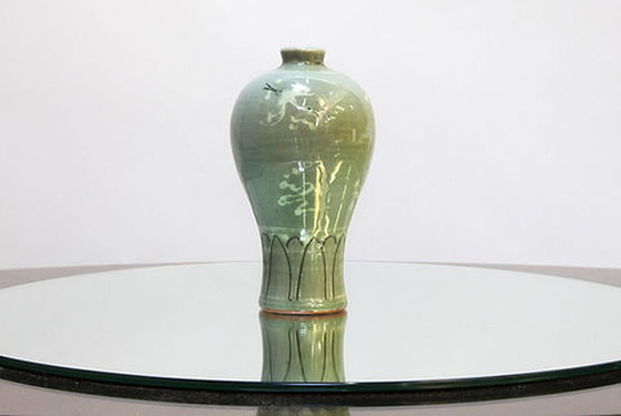 Image 1 of Keramische Vase mit Kranich-Signatur