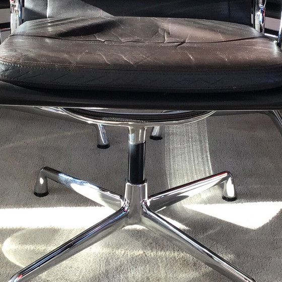 Image 1 of Braunes Leder Vintage Soft pad Sessel von Eames