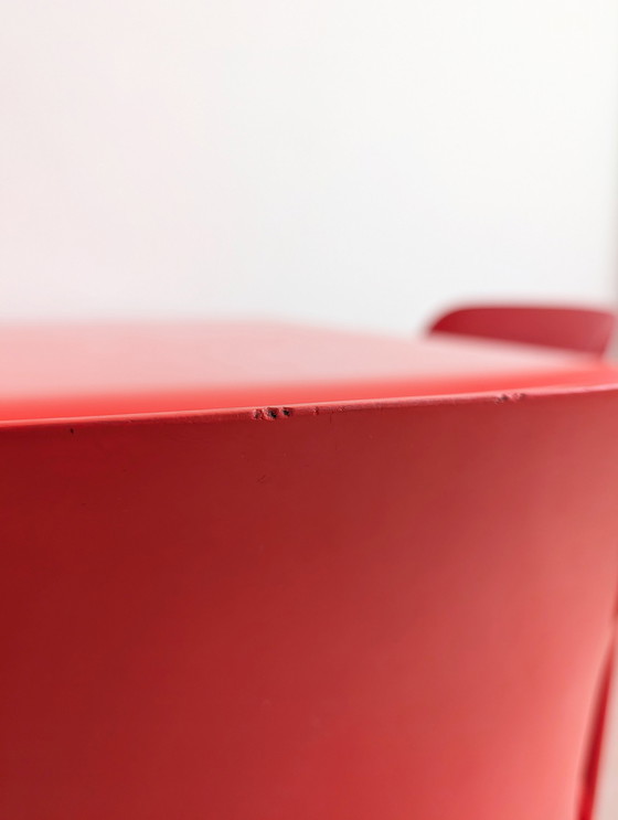 Image 1 of Rotes Esstischset 'Selene' von Vico Magistretti für Artemide 1960er Jahre