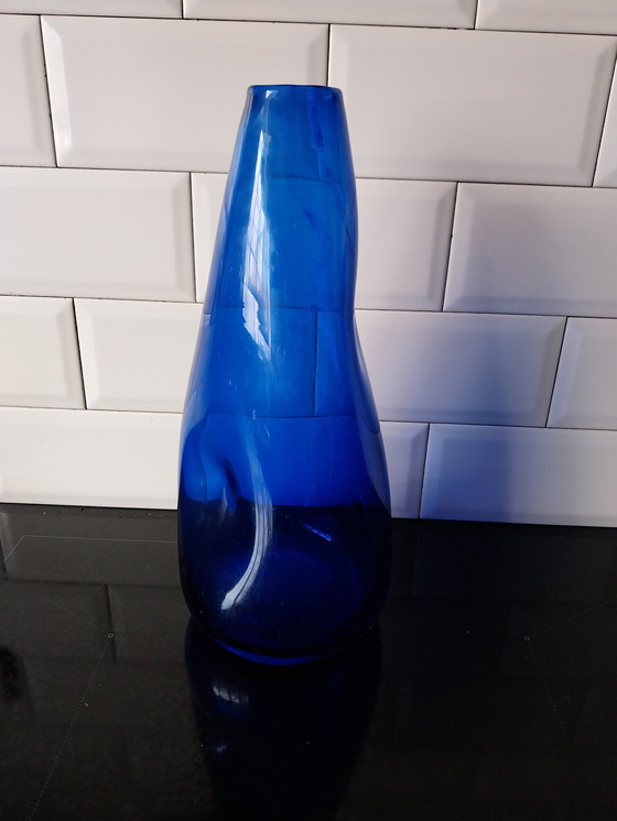 Image 1 of 1 X Mundgeblasene mundgeformte blaue Murano-Vase 35 cm hoch