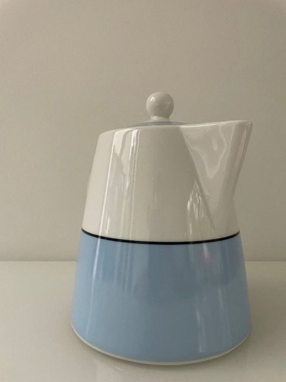 Image 1 of Modernes Design Teekanne Baby Blau, Weiß mit schwarzem Rand