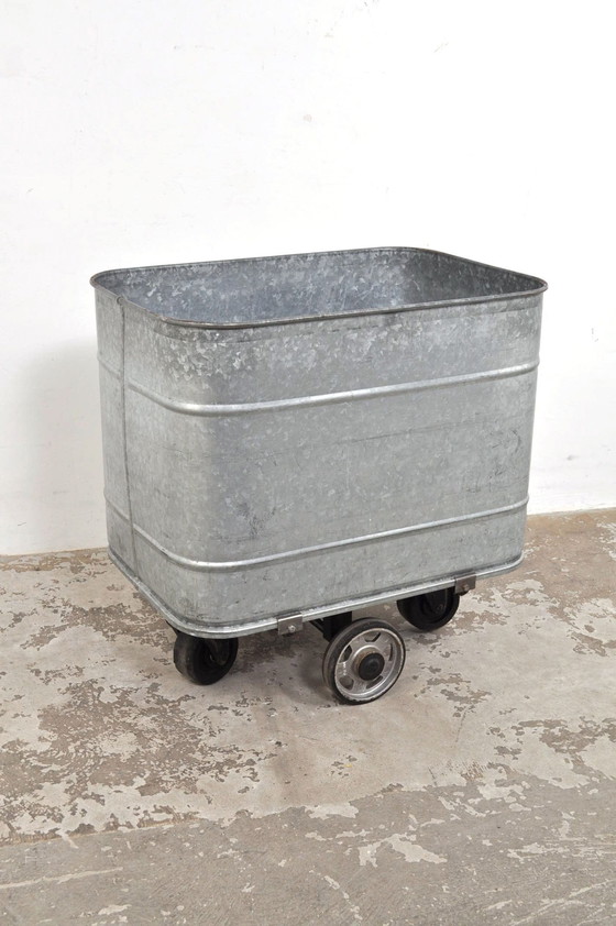 Image 1 of Oldtimer-Wagen aus Zink