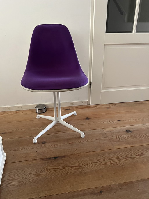 4x Esszimmerstühle von Herman Miller, Designer Charles Eames 1969,