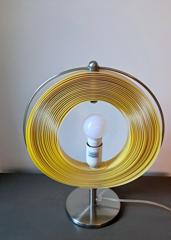 Image 1 of Lampe Moon Kare Gelb. 80er Jahre